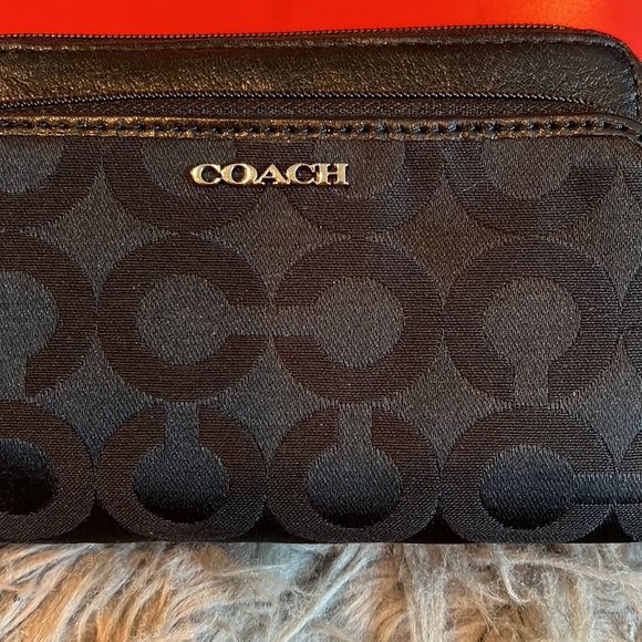 New Coach Double Zipper compartment wristlet wallet black monogram C - Picture 4 of 8